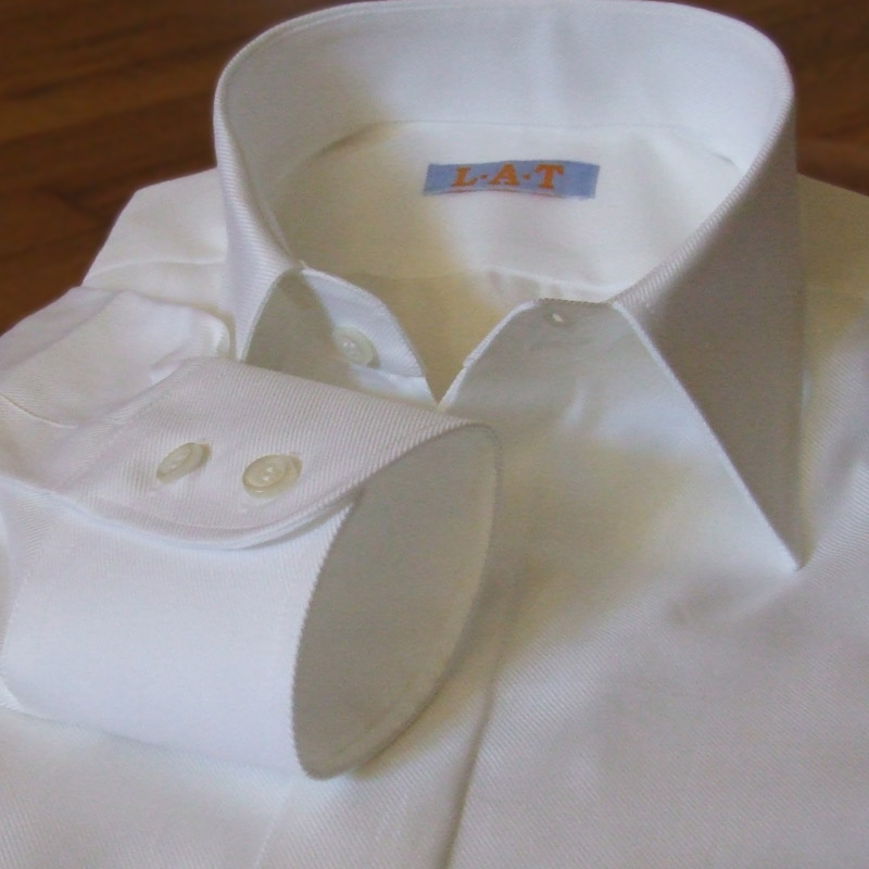 Première chemise L.A.T sortie des ateliers